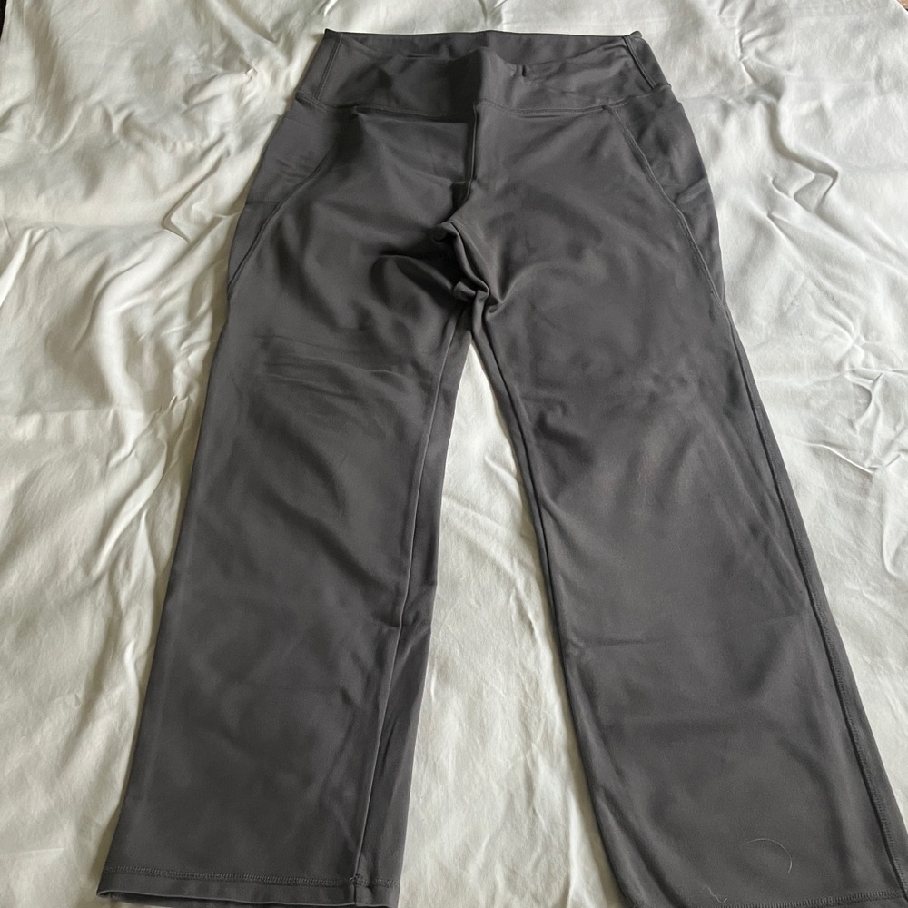 Gray Yoga Athletic Pants with Side Pockets